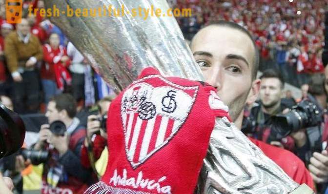 Pemain bola sepak Sepanyol Alex Vidal: biografi dan kerjaya dalam sukan