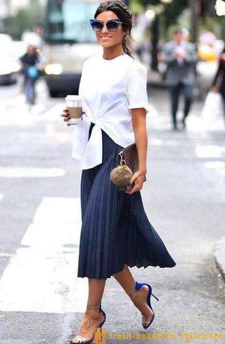 Apa yang perlu dipakai dengan berlipat skirt: cadangan stylists