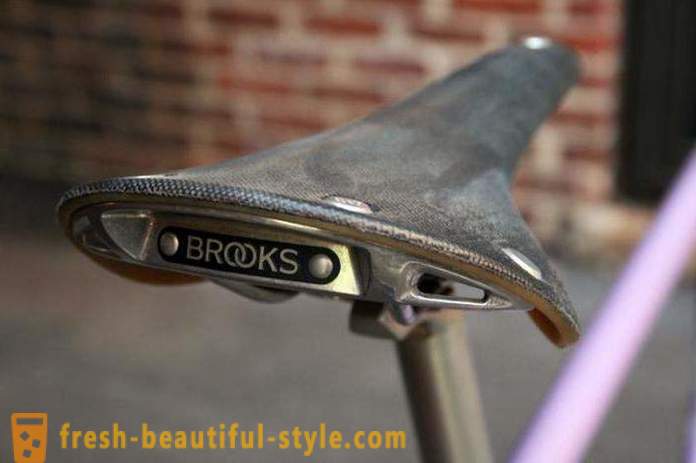 Pelana basikal Brooks: gambaran, ciri-ciri dan faedah