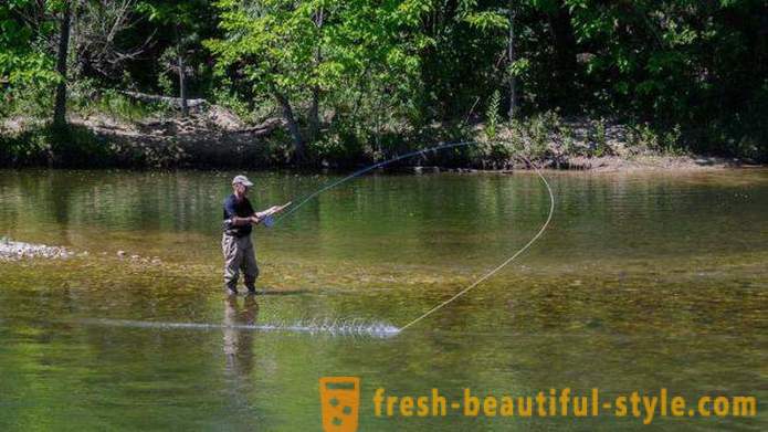 Mengangguk Side untuk memancing musim panas: pengeluaran gear dan memancing teknik