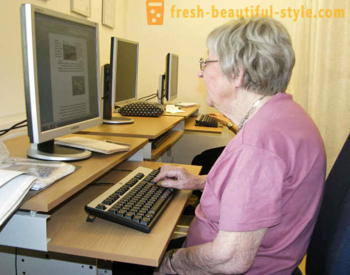 Dagny Carlsson berusia 106 tahun dari Sweden - blogger perempuan yang terlalu tua
