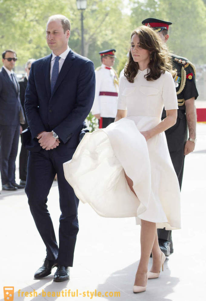 Apabila gaya yang sempurna untuk Kate Middleton memecahkan kod pakaian diraja