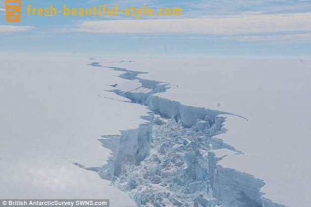 Iceberg dari Antartika memutuskan kawasan seluas lebih daripada dua Moscow