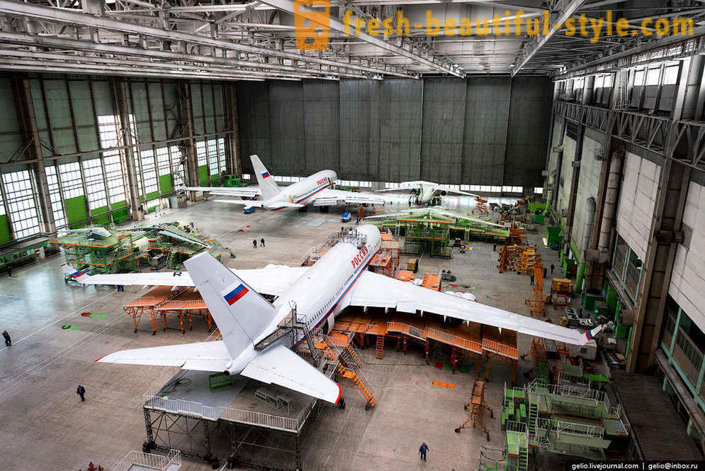 Pengeluaran Il-96-300 dan AN-148. VASO
