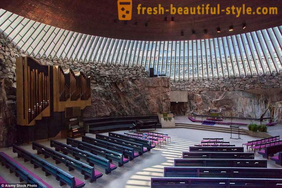 Dari gereja kecil bawah tanah untuk katedral futuristik: 15 daripada gereja-gereja yang paling luar biasa di dunia