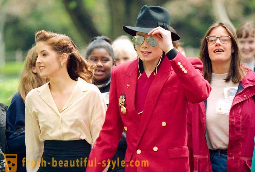 Kehidupan Michael Jackson dalam foto