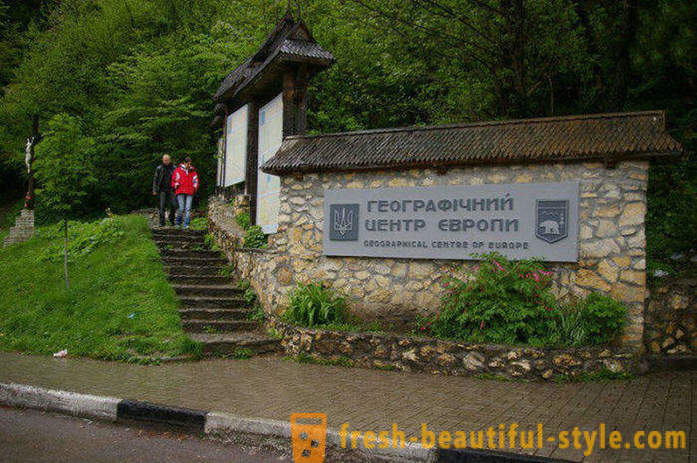 10 tempat paling indah di Ukraine, yang sudah pasti lawatan bernilai untuk pelancong