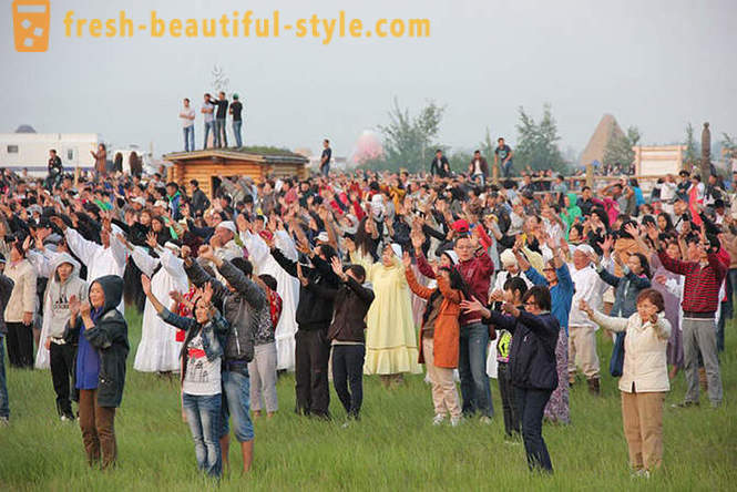 Bagaimana untuk menjalankan upacara mesyuarat matahari di Yakutia