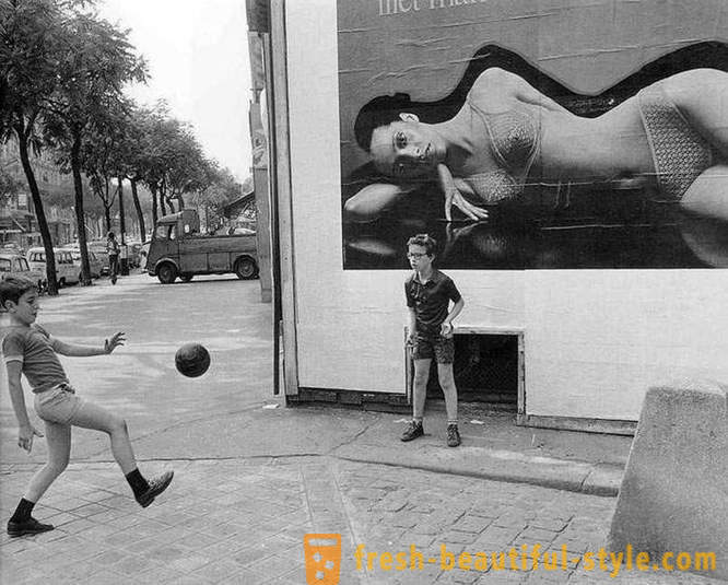 Kanak-kanak di Photo gambar dengan Robert Doisneau
