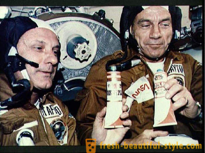 Makanan dalam tiub untuk angkasawan Soviet