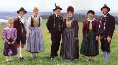Pakaian kebangsaan Jerman untuk wanita, lelaki dan kanak-kanak. pakaian etnik