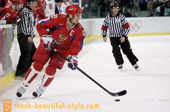 Russian pemain hoki Alexei Kovalev: biografi dan kerjaya dalam sukan