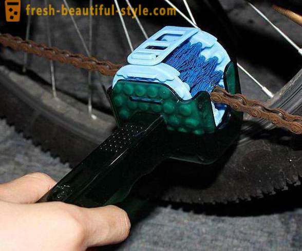 Bagaimana untuk melincirkan rantai basikal di rumah? Yang lebih baik melincirkan rantai basikal di musim sejuk selepas musim sejuk?