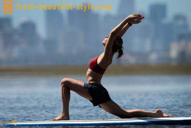 Yoga untuk penurunan berat badan: ulasan. pelajaran yoga rumah
