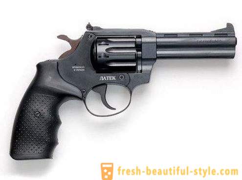 Trauma revolver: spesifikasi dan ulasan