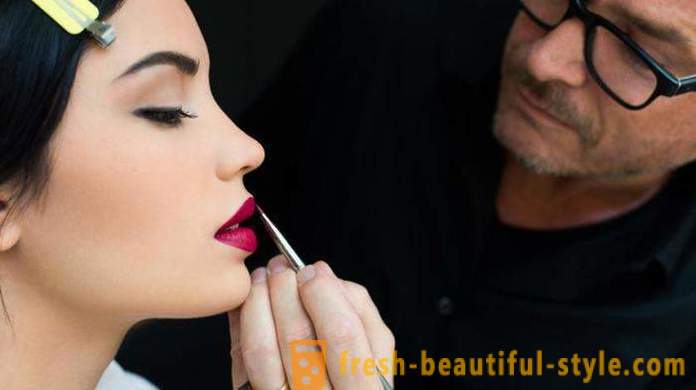 Matte gincu: rahsia bergaya bibir make-up