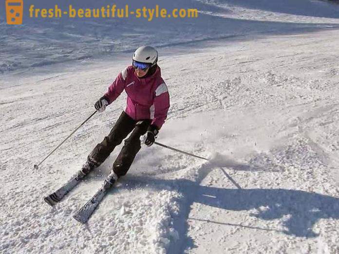 Ski. Peralatan dan kaedah-kaedah bermain ski menuruni bukit ski
