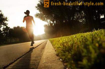Bagaimana untuk berjalan di waktu pagi dengan manfaat kesihatan