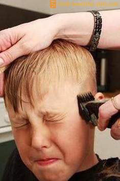 Bagaimana untuk memilih potongan rambut kanak-kanak untuk kanak-kanak lelaki?