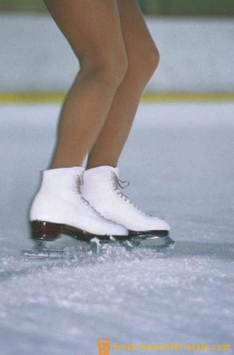 Bagaimana untuk brek di atas ais skating? cara terbaik